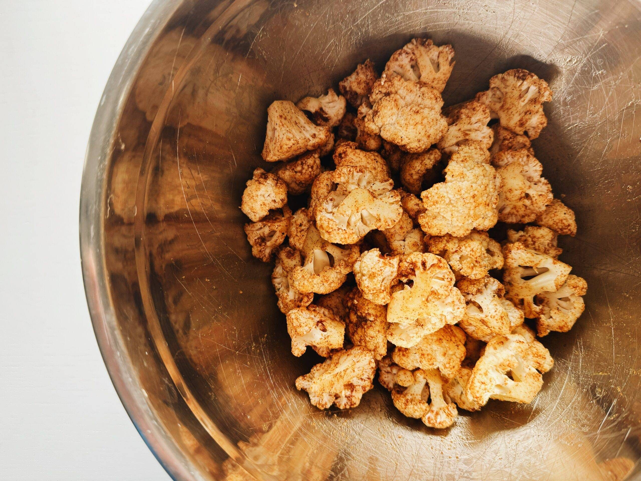 Cauliflower in a bowl.