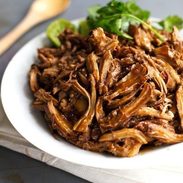 Honey Glazed Crockpot Chicken Adobo - simple pantry ingredients, hardly any hands-on time, 200 calories. | https://slimming-formula.today